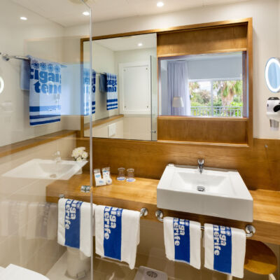 Hotel Tigaiga habitacion baño 2